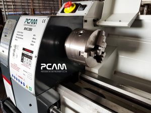 เครื่องกลึง CNC รุ่น BHC280