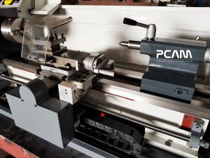 เครื่องกลึง CNC รุ่น BHC280