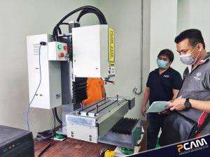 ส่งเครื่อง cnc รุ่น 2440 ที่ มศว 3